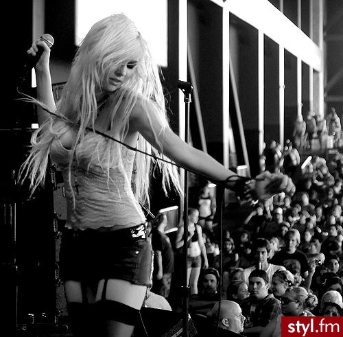 Blond Punk Rock Alternatywne Długie Fryzury