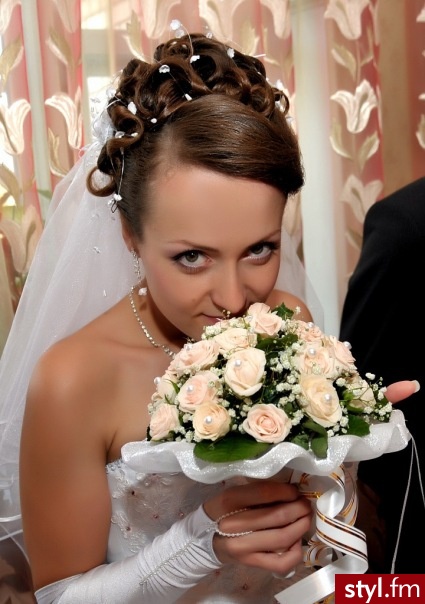 Ślubne Długie Fryzury