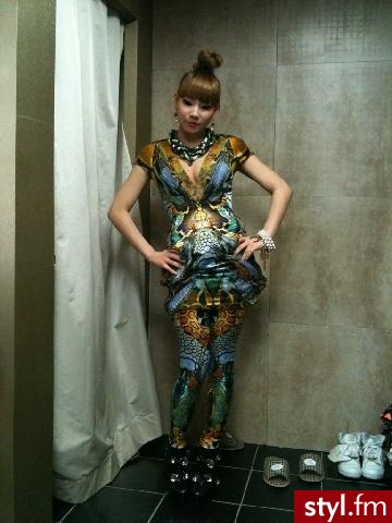 2NE1
CL - Pozostałe Ciuchy Moda