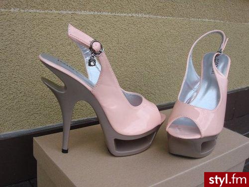 Pozostałe Buty Moda