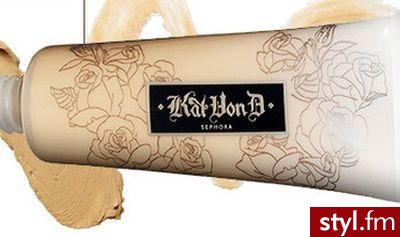 Sephora Tattoo Concealer, cena: 25$. Specjalny podkład służy do maskowania tatuaży, przyda się wszystkim pragnącym chwilowo przykryć wybrany rysunek. - Misz-masz