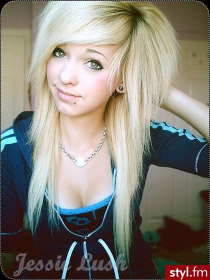 EMO Alternatywne Średnie Fryzury