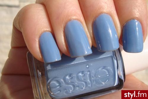 Essie - Kwadratowe Naturalne Paznokcie