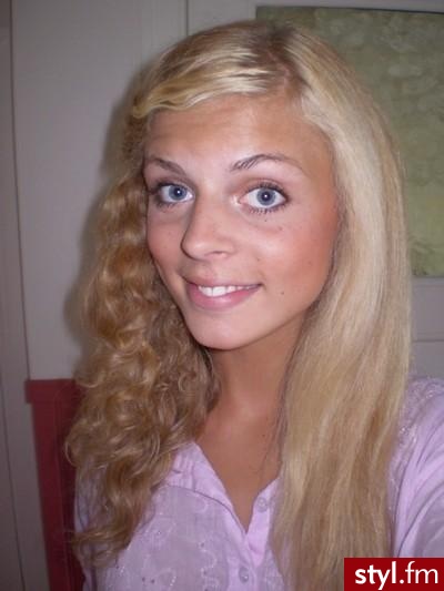 Średnie Fryzury