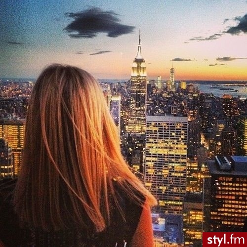 Blond Rozpuszczone Proste Na co dzień Średnie Fryzury