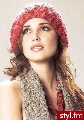 Maria Julia Mantilla Garcia - Nakrycia głowy Dodatki Moda