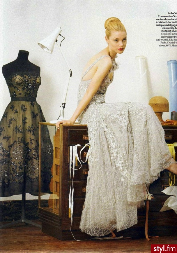 Sukienki Moda