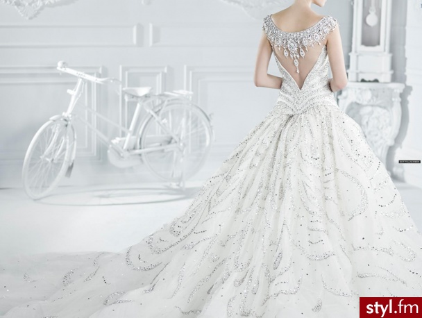 Sukienki Moda