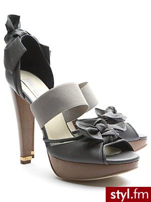Jeżeli zdjęcie znajduje się już w galerii poproszę o link - Pozostałe Buty Moda