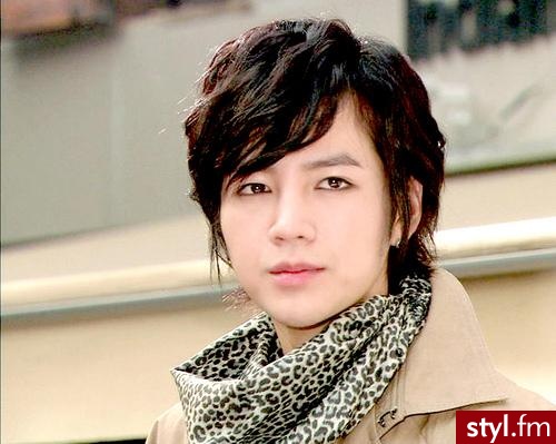 Tae Kyung - Średnie Męskie Fryzury