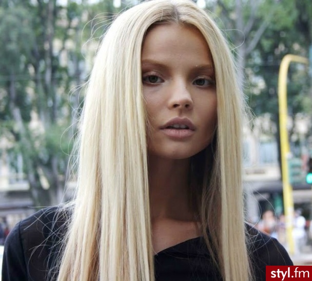 Blond Rozpuszczone Proste Na co dzień Długie Fryzury