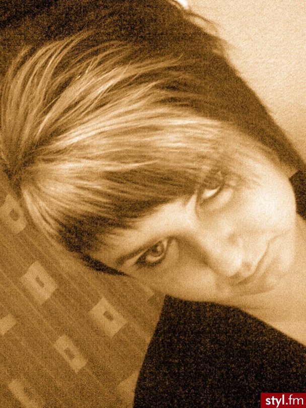Średnie Fryzury
