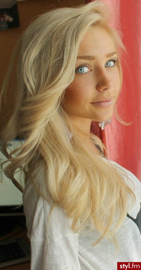 Blond Rozpuszczone Kręcone Na co dzień Długie Fryzury