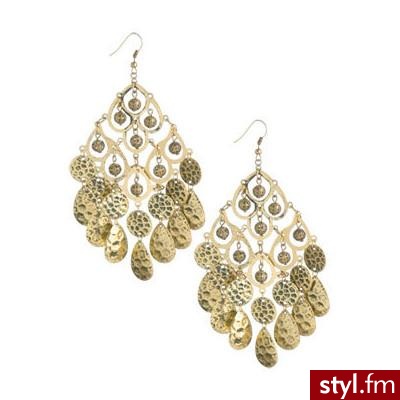 Hammered Drop Earring - Teen Clothing by Wet Seal - Polyvore. Pobrano ze strony: http://www.polyvore.com/hammered_drop_earring_teen_clothing/thing?id=7790377 - Pozostałe Dodatki Moda