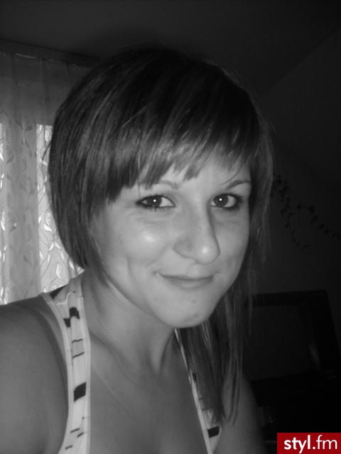 Średnie Fryzury