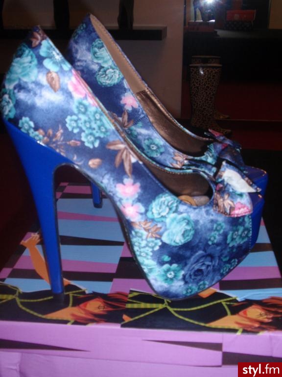 Szpilki Buty Moda