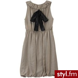 Skromna sukienka,ale ma w sobie dużo uroku:) - Pozostałe Ciuchy Moda