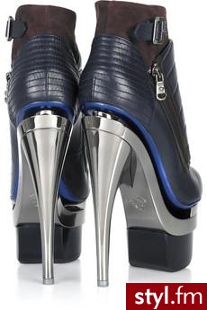 buty. Versace
€990 - Pozostałe Buty Moda