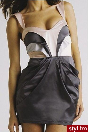 Sukienki Moda