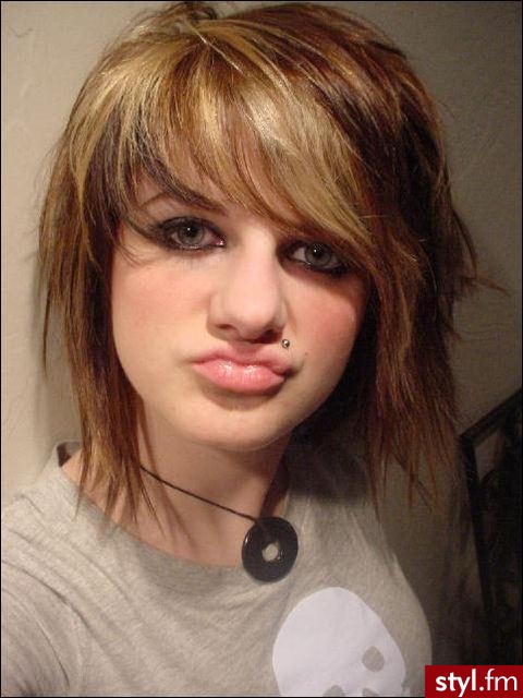 EMO Alternatywne Średnie Fryzury