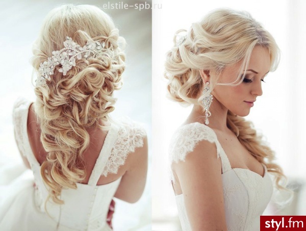 Blond Upięcie Kręcone Ślubne Długie Fryzury