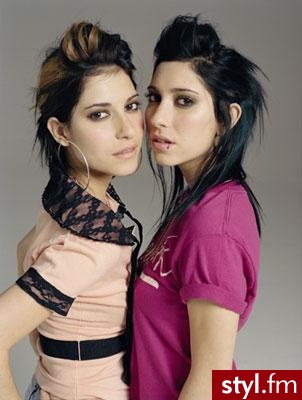 veronicas - Średnie Fryzury