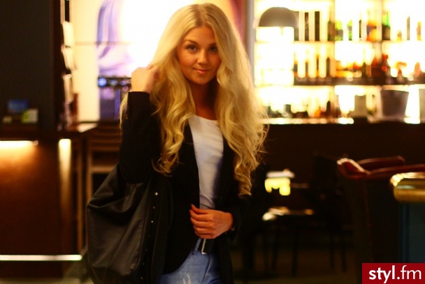 Blond Rozpuszczone Kręcone Na co dzień Długie Fryzury