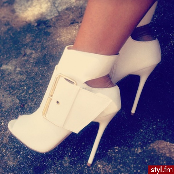 Szpilki Buty Moda