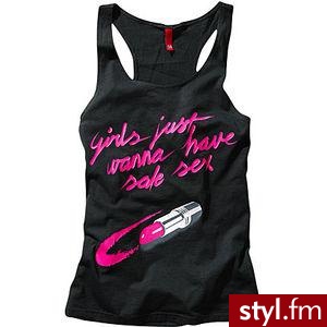 Świetna koszulka,z różową szminką:) - Pozostałe Ciuchy Moda