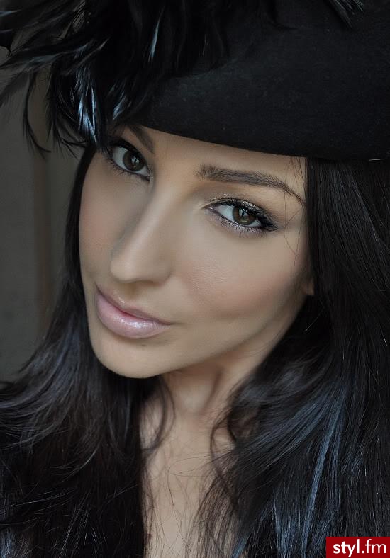 GOTHIC - Dzienne Makijaże