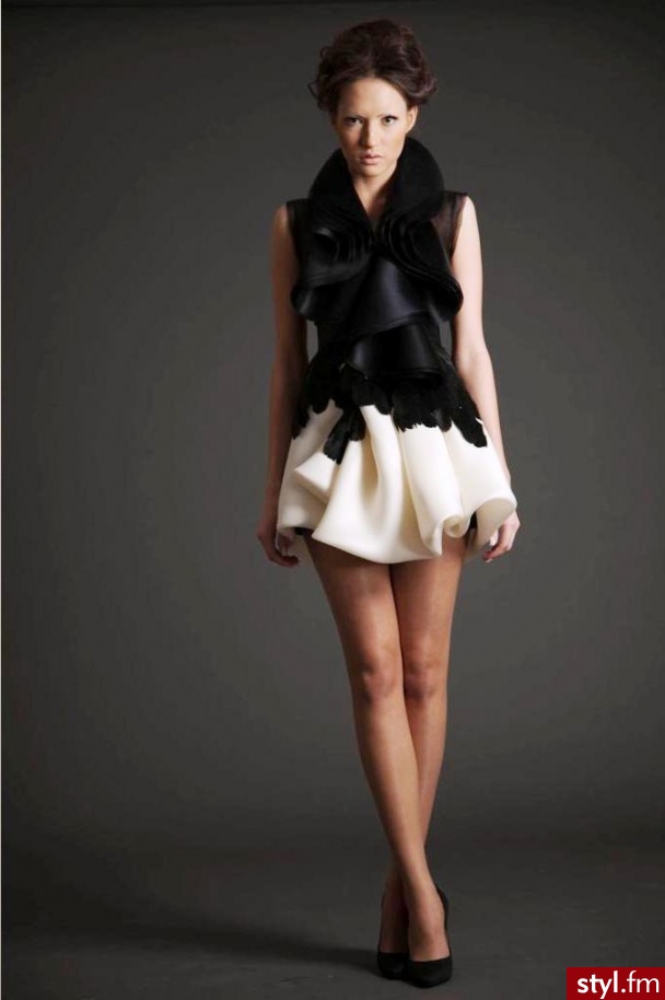Sukienki Moda