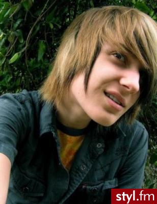 EMO Alternatywne Średnie Fryzury