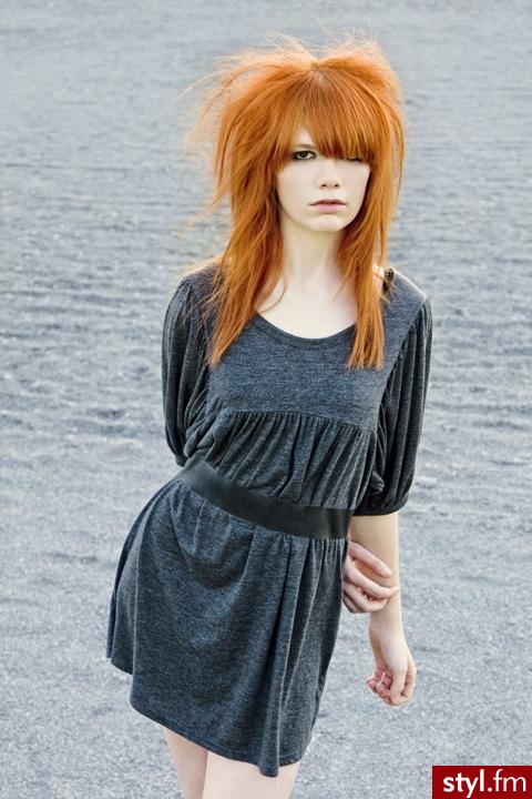 Średnie Fryzury