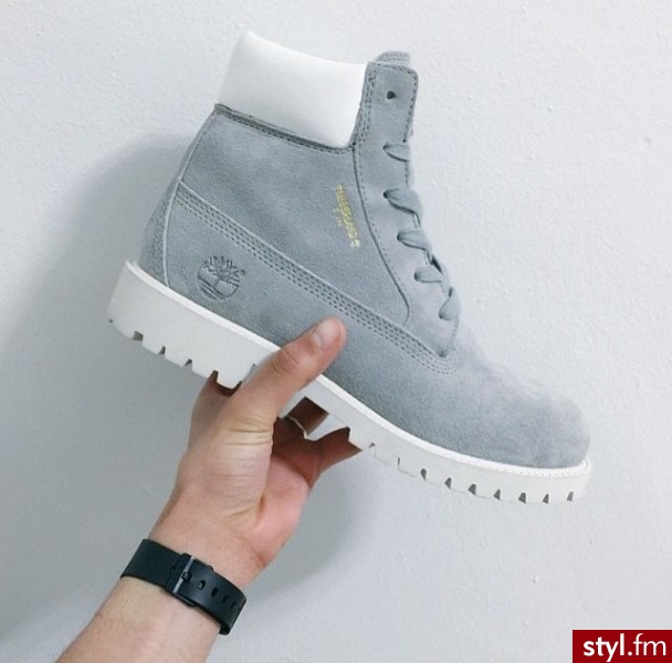  Inspiracje modowe: http://klaoudyna.tumblr.com/  - Glany Buty Moda