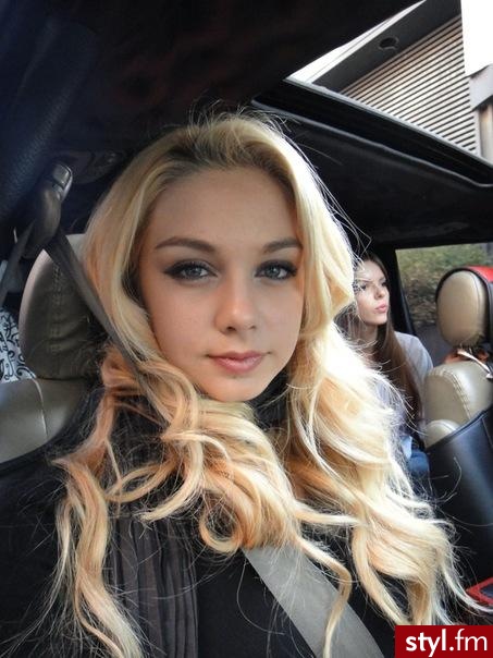 Blond Rozpuszczone Kręcone Na co dzień Długie Fryzury