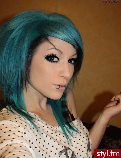 EMO Alternatywne Średnie Fryzury