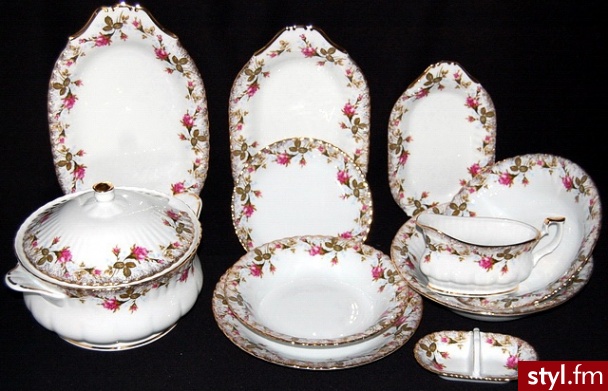 Porcelana chodzież serwis obiadowy 12 os iwona 013 - Pozostałe Biżuteria Moda