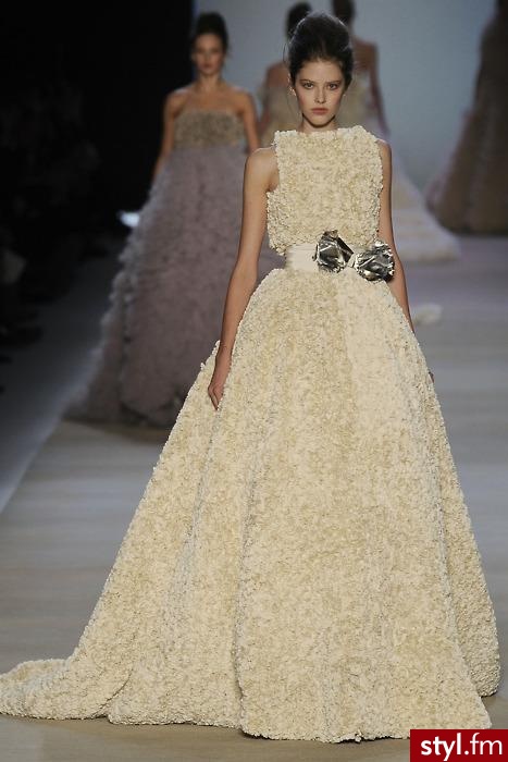 Sukienki Moda