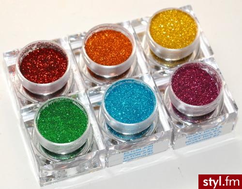 Glitters from Lit Cosmetics - Dzienne Makijaże