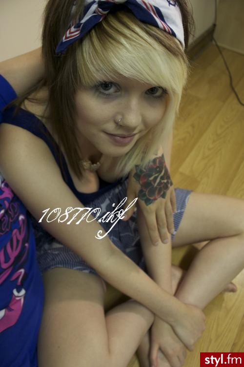 Średnie Fryzury