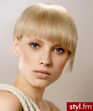 Średnie Fryzury