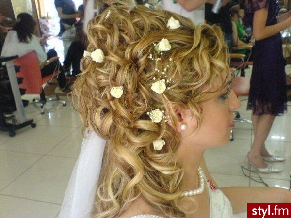Blond Upięcie Kręcone Ślubne Długie Fryzury