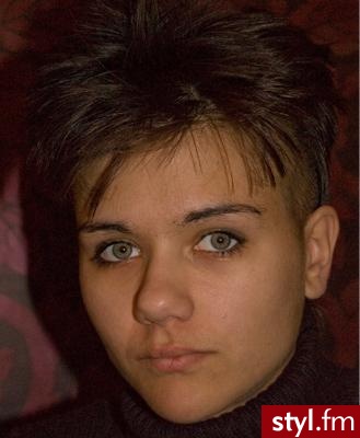 Amelia Andersdotter - Irokez damski Proste Na co dzień Średnie Fryzury