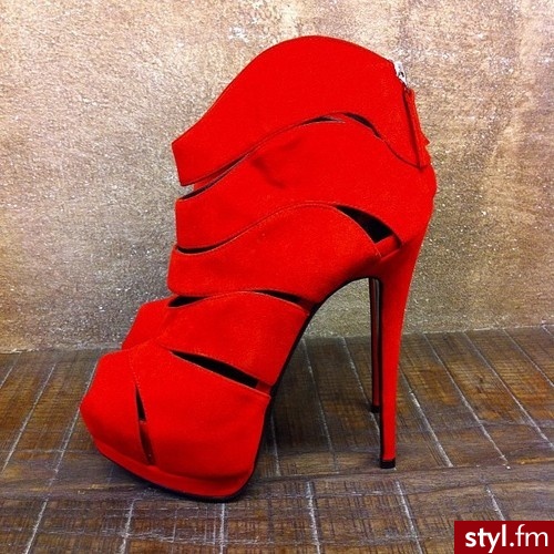 Szpilki Buty Moda