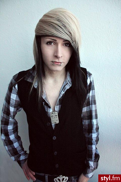 EMO Alternatywne Średnie Fryzury