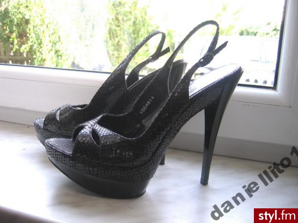 Pozostałe Buty Moda