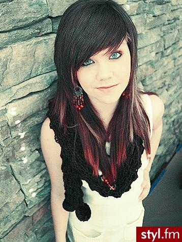 Średnie Fryzury