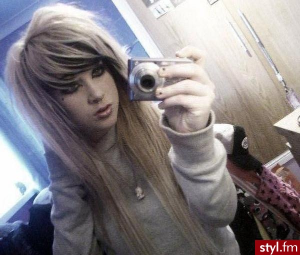 EMO Alternatywne Średnie Fryzury
