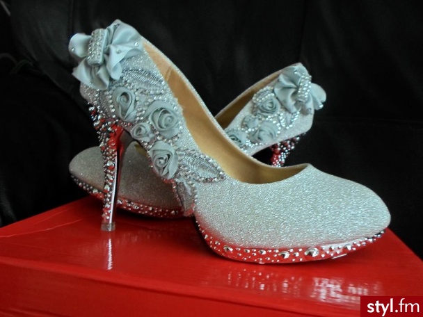 Szpilki Buty Moda