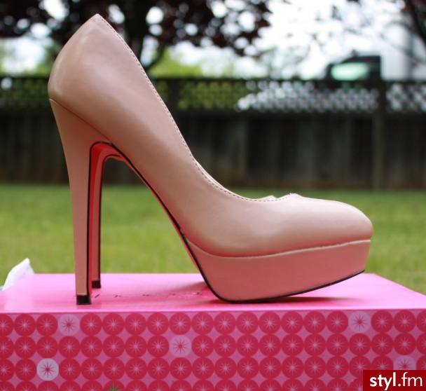 Szpilki Buty Moda